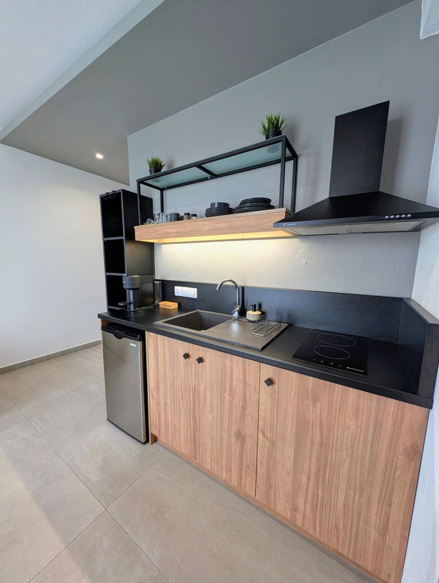 Twins Yard Apartment Nikiti  Ngoại thất bức ảnh