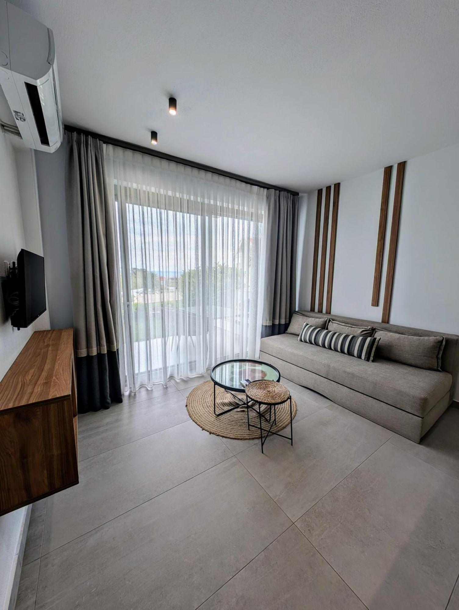 Twins Yard Apartment Nikiti  Ngoại thất bức ảnh